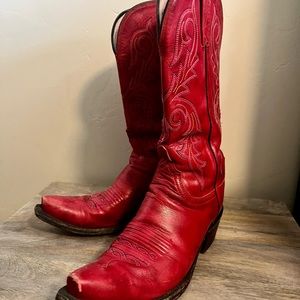 Lucchese red snip toe western boots